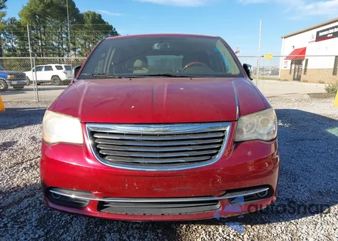 2014 Chrysler Town & Country Limited z USA, uszkodzony, nr VIN 2C4RC1GG0ER113581